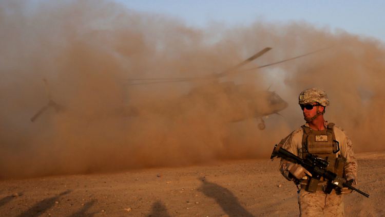 US-Soldat am Militärstützpunkt Shorab in der Provinz Helmand, Afghanistan.