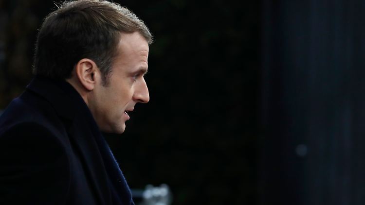 Frankreichs Präsident Emmanuel Macron macht den "Gelbwesten" Zugeständnisse.