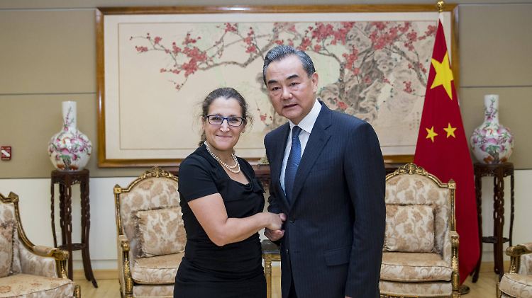 Kanadas Außenministerin Freeland mit ihrem chinesischen Amtskollegen Wang Yi im September 2018.