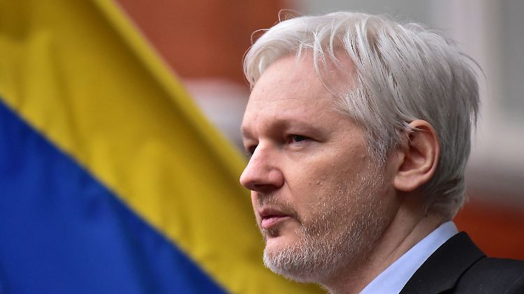 Der Aufenthalt in der Botschaft Ecuadors wird für Julian Assange nach eigenem Bekunden immer schwieriger.