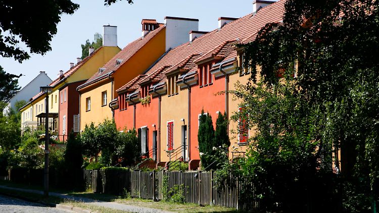 Auch für Reihenhäuser kann das Wohneigentumsgesetz gelten.