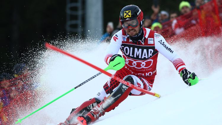 Marcel Hirscher sammelte im zweiten Durchgang nur ein paar Fahrsekunden. Bereits am fünften Tor fädelte der Österreicher ein.