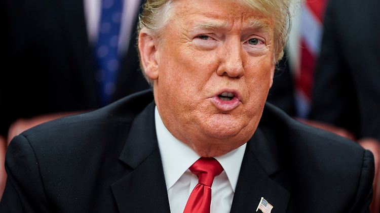 Die "Fake News"-Medien machten eine große Sache aus diesem "nichtigen Ereignis", beklagt Donald Trump. 