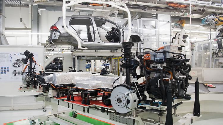 Bei Elektrofahrzeugen ist der Anteil an Eigenfertigung in deutschen Werken deutlich geringer.