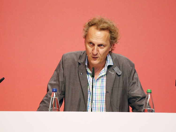 Christian Prechtl ist Vorstand des "FC Play Fair".
