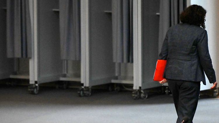 Schwierige Zeiten für Parteichefin Andrea Nahles: Vor nicht einmal zwei Jahren lag die SPD bei mehr als 30 Prozent. Inzwischen sind es noch 14.