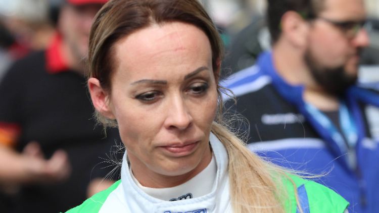 Cora Schumacher hat eine Vorliebe für Motorsport - und Tattoos. 