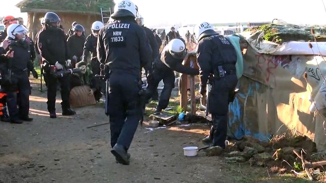 HambacherForstRazzia.jpg