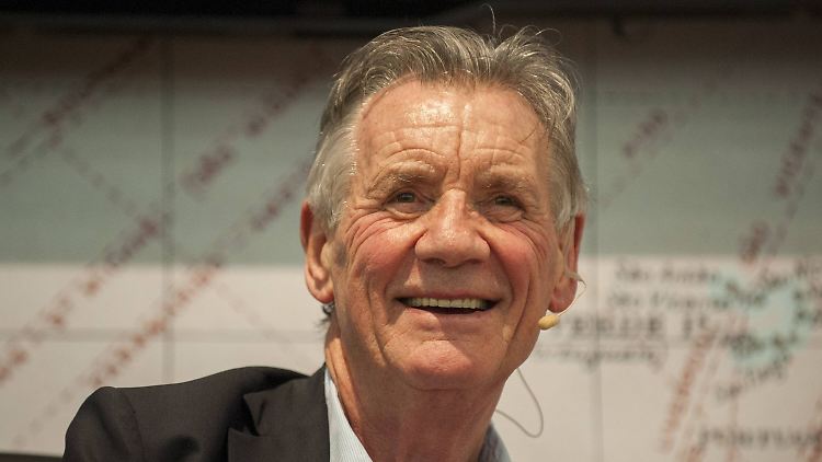 Michael Palin kennt das Leben als "Ritter" bislang nur aus seinen Filmen.