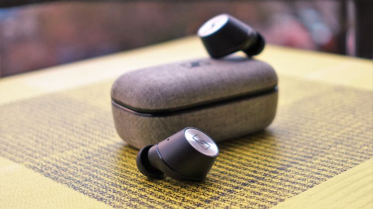 Sehen schmuck aus: die Sennheiser Momentum True Wireless.