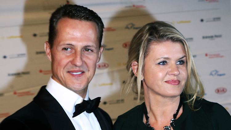 Ein Foto von Michael Schumacher und seiner Frau Corinna aus dem Jahr 2012.