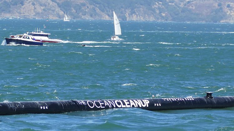 Der Plastikmüll-Fänger "The Ocean Cleanup" muss überarbeitet werden. 