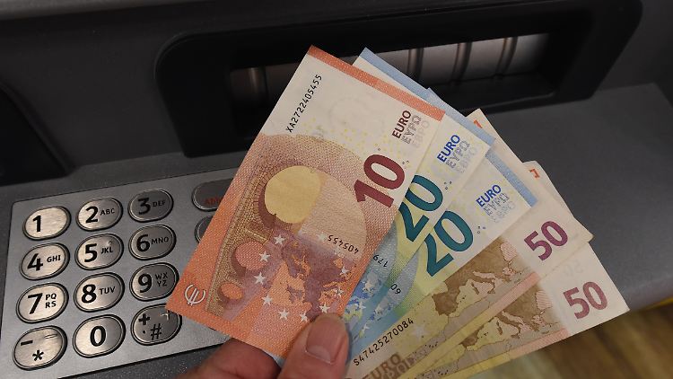Punktuell konnte es vorkommen, dass sich die Belieferung von Bargeld an Geldautomaten verzögerte.