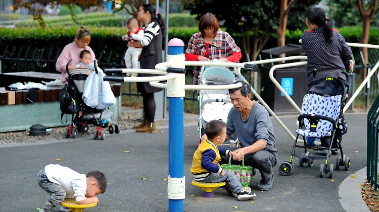 Laut den Berechnungen des Forschers Yi Fuxian werden in China immer weniger Kinder geboren. 