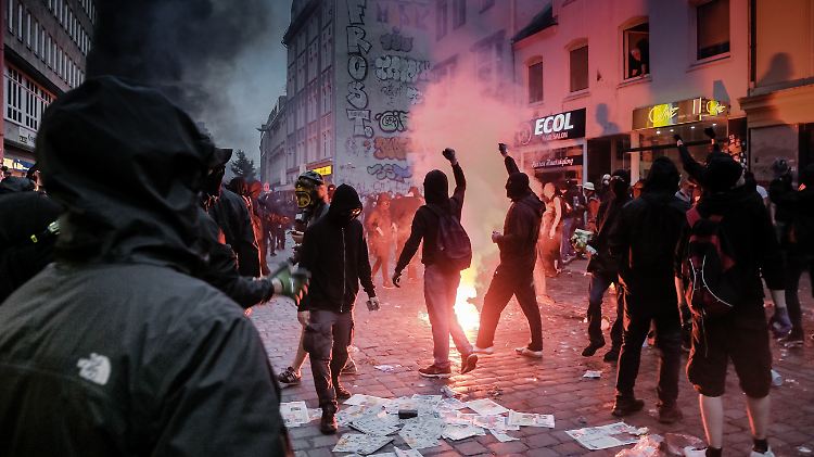 Autonome randalierten während des G20-Gipfels im Juli 2017 unter anderem im Hamburger Schanzenviertel. 