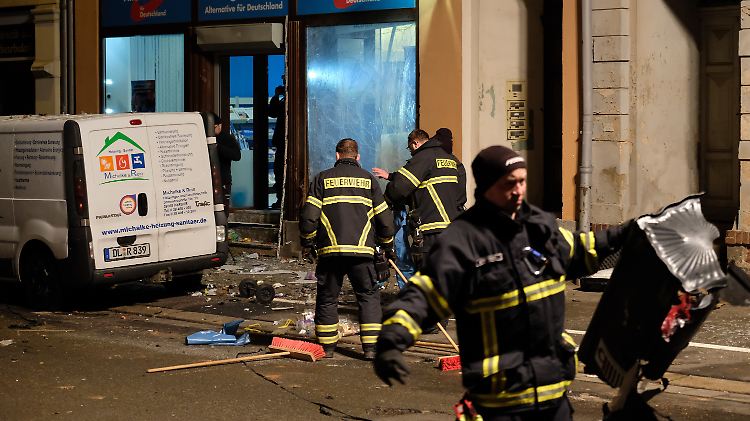 Bei der Explosion vor dem AfD-Büro wurde niemand verletzt. 