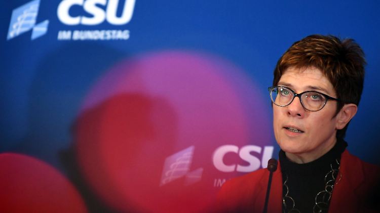 Am Freitag und Samstag war CDU-Chefin Kramp-Karrenbauer bei der CSU-Klausur in Seeon zu Gast.