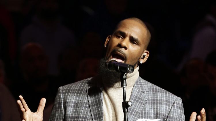 R. Kelly wird sexueller Missbrauch in etlichen Fällen vorgeworfen.