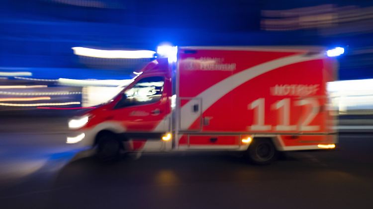 Der wütende Mann zeigte kein Verständnis für den Rettungseinsatz. (Symbolbild)