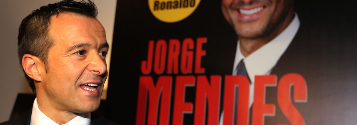 Der portugiesische Spielervermittler Jorge Mendes bei der Präsentation seines Buches "Jorge Mendes, The Special Agent" 2015 in Lissabon, Portugal.