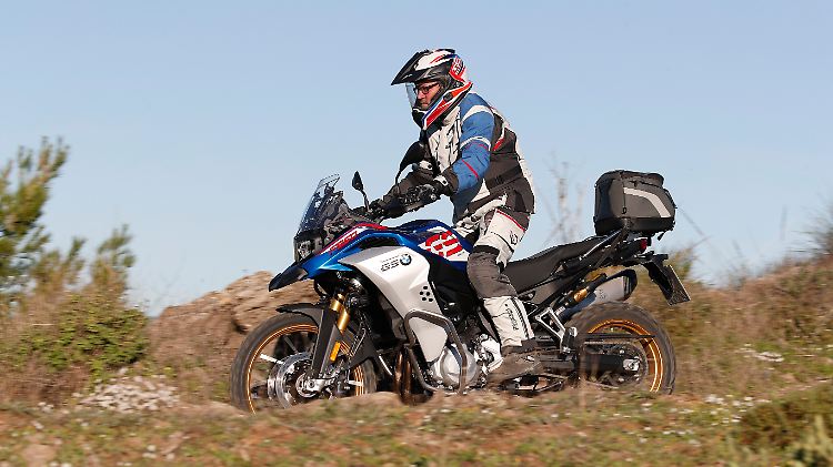 BMW tritt mit einer echten Neuheit bei den Reiseenduros an: der F 850 GS Adventure.