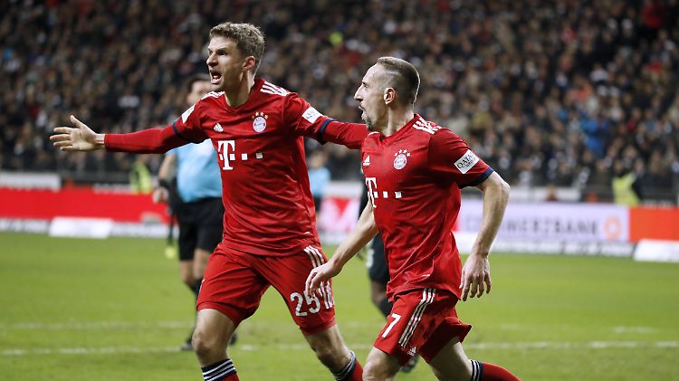 Thomas Müller unterstützt seinen Teamkollegen - und meint, die Eskapade sei "nicht relevant".