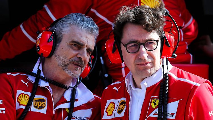 Links der alte, rechts der neue Teamchef: Arrivabene und Binotto.