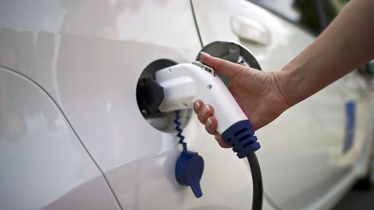 Ab Februar soll Strom angeboten werden, der komplett aus CO2-freier Erzeugung stammt.
