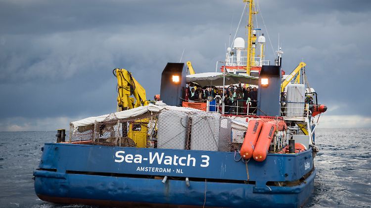 Ein Teil der Migranten ging kurz vor Weihnachten an Bord der "Sea Watch 3".