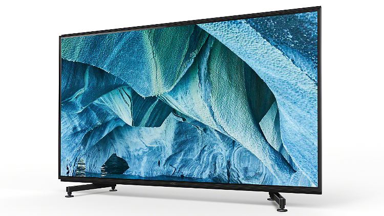 Der Sony ZG9 ist ein mächtiger 8K-OLED-Fernseher, dessen Display bis zu 98 Zoll groß ist.