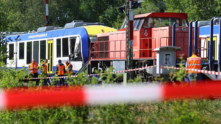 Am Stellwerk Aichach war im Mai 2018 ein Zug auf einen Güterzug aufgefahren, zwei Menschen starben.