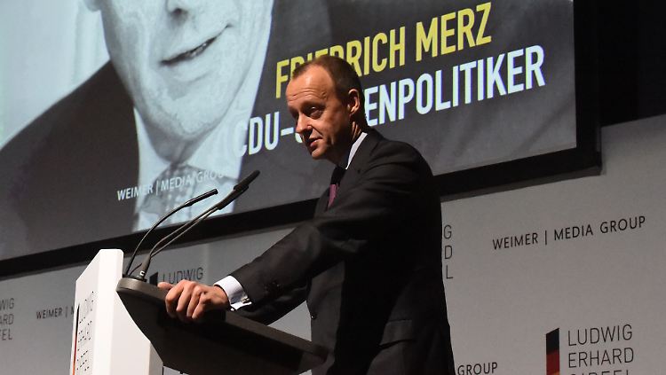 Beim CDU-Parteitag im Dezember 2018 unterlag Friedrich Merz knapp Annegret Kramp-Karrenbauer bei der Wahl zum CDU-Vorsitz.