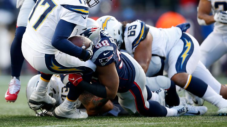 Frust im Frost: Philip Rivers und die L. A. Chargers fuhren selbstbewusst zu den Patriots - und gingen gnadenlos unter.