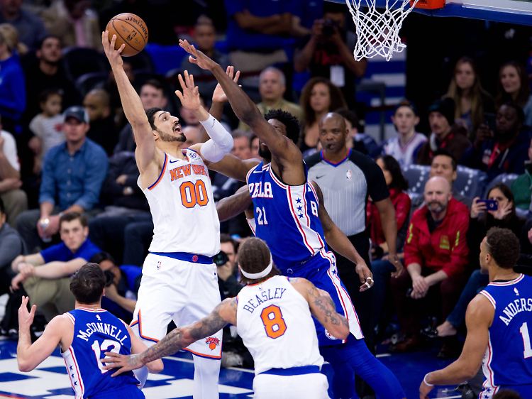 Der Center der New York Knicks, Enes Kanter (00), ist ins Visier der türkischen Staatsanwaltschaft geraten.