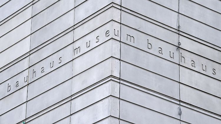 Das Bauhaus-Museum Weimar wird nach dreijähriger Bauzeit am 6. April 2019 eröffnet.