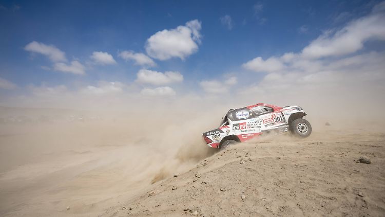 Nasser Al-Attiyah gewinnt die Rallye Dakar.