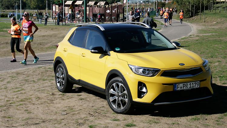 Mit Mut zur Farbe und kurzen Überhängen: Der Kia Stonic hat sich seinen Platz unter den Mini-SUV verdient.