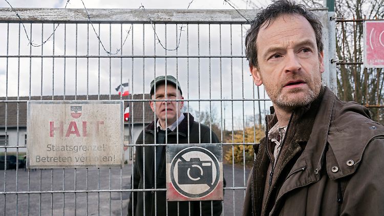 Bei seinen Ermittlungen nimmt Kommissar Faber (Jörg Hartmann, r.) auch Reichsbürger Friedemann Keller (Götz Schubert) ins Visier.