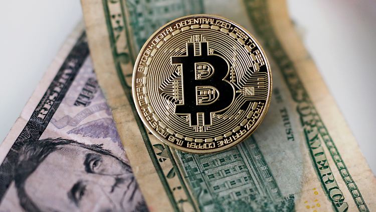 Vor rund zehn Jahren legte ein Papier die Grundlage für den Bitcoin - eine Währung, die im Internet entstand.