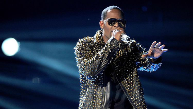 R. Kelly steht derzeit schwer unter Beschuss.