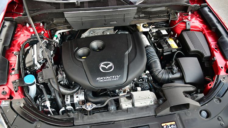 Der 2,2-Liter-Diesel mit Bi-Turboaufladung im Mazda CX-5 ist mit 7,9 Litern im Test ausgesprochen sparsam.