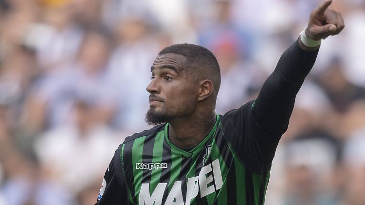Kevin-Prince Boateng zeigt wo's lang geht: offenbar in Richtung Spanien.