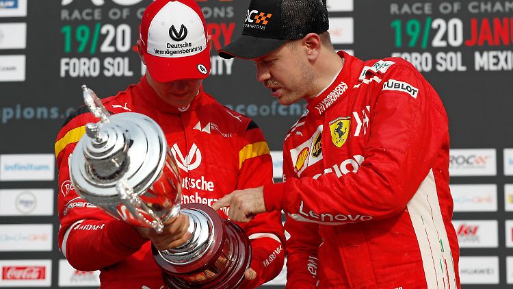 Da stehen ihre Namen erstmals gemeinsam auf einer Trophäe: Mick Schumacher und Sebastian Vettel.