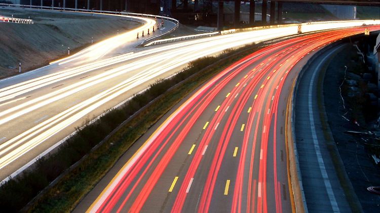 Auf den meisten Autobahnabschnitten in Deutschland kann ohne Limit gerast werden.