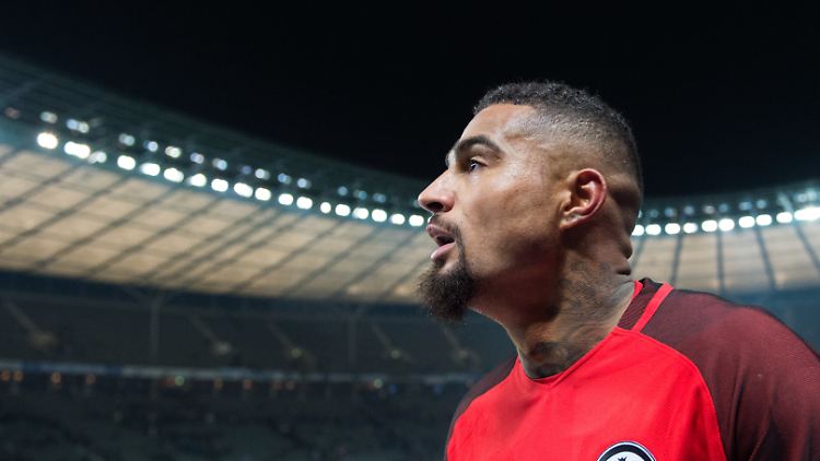 Boateng schaffte mit Eintracht Frankfurt den Pokalsieg, spielte aber auch schon für Tottenham und den AC Milan.