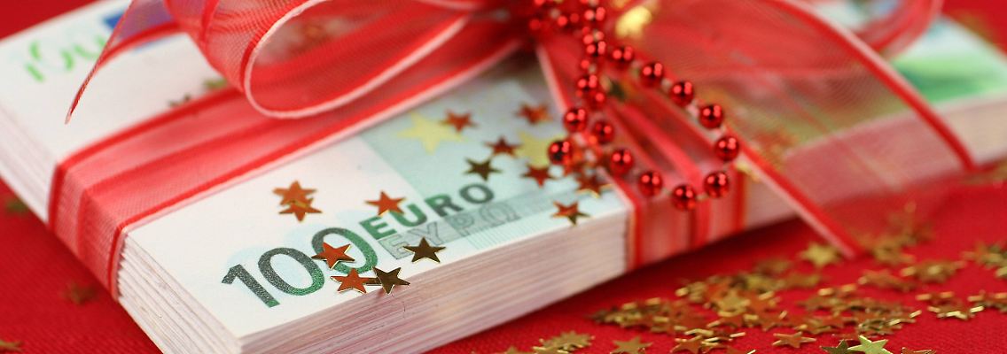 Angesichts von Einkommenseinbußen in der Krise ist das Weihnachtsgeld besonders wichtig.
