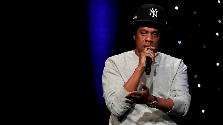 Jay-Z auf der Bühne bei einer Pressekonferenz zur neu gegründeten "Reform Alliance". 