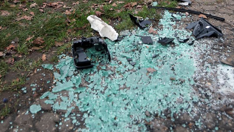 Überreste von Prinz Philips Unfall - ein Ebay-Nutzer hat sie eingesammelt.