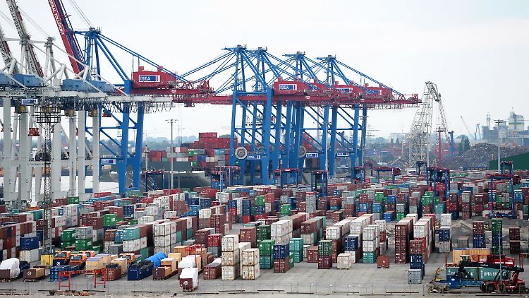 Container-Terminal im Hamburger Hafen. 