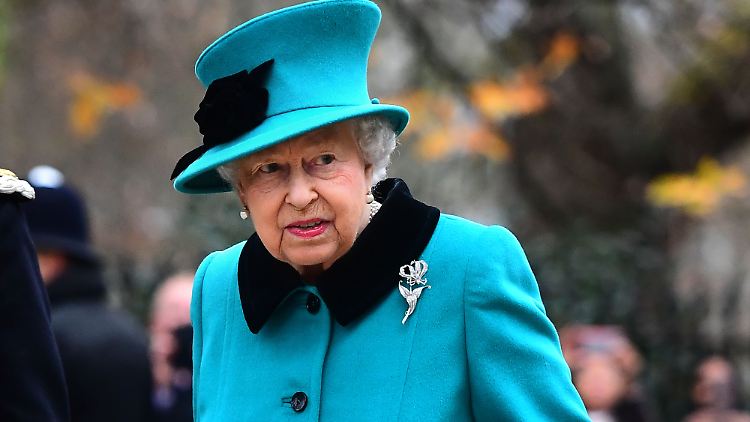 Die Queen ruft zu altbewährten Mitteln auf. Eines davon: gut übereinander zu sprechen.